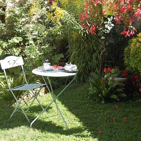 Jardins Secrets Bed & Breakfast Angouleme Bagian luar foto