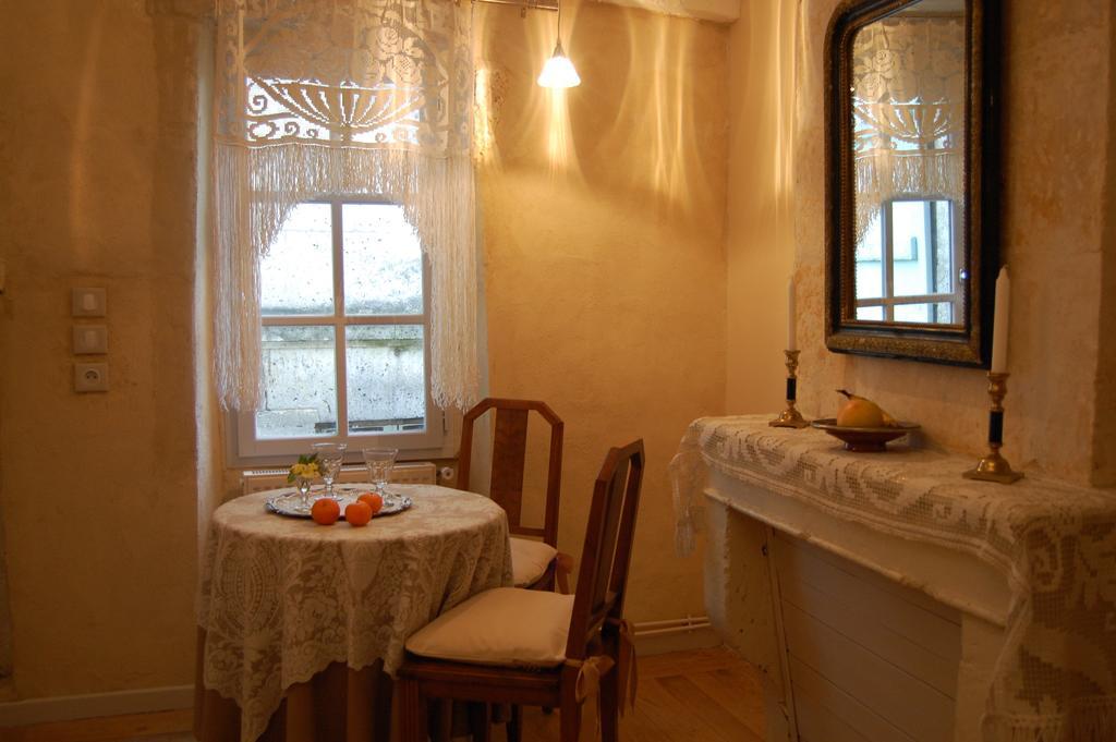 Jardins Secrets Bed & Breakfast Angouleme Ruang foto