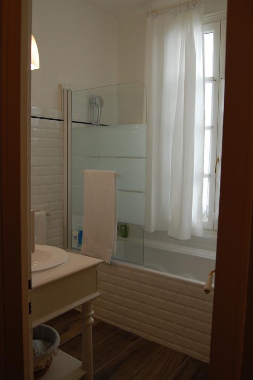 Jardins Secrets Bed & Breakfast Angouleme Bagian luar foto