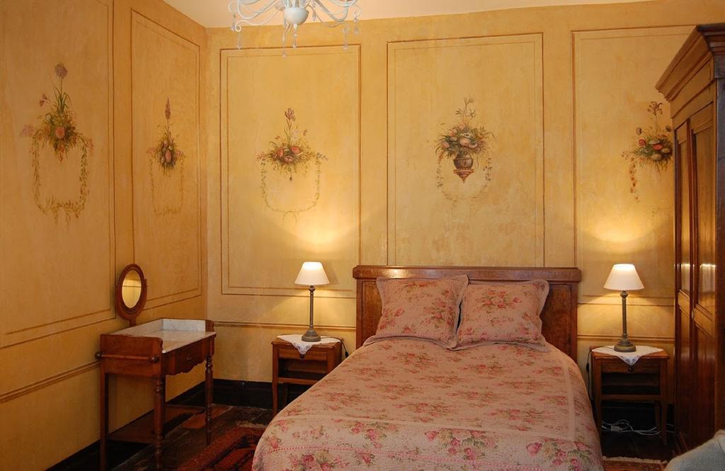 Jardins Secrets Bed & Breakfast Angouleme Bagian luar foto