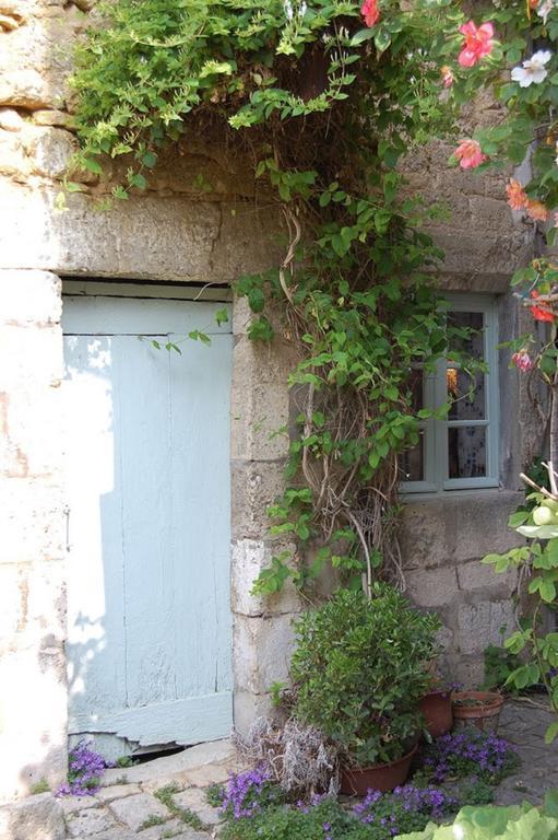 Jardins Secrets Bed & Breakfast Angouleme Bagian luar foto